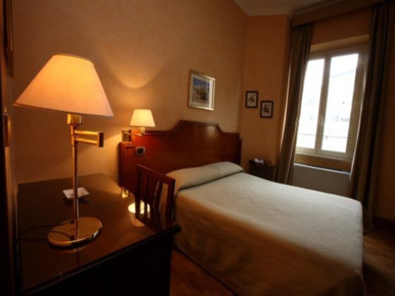 Hotel Kent Roma Ngoại thất bức ảnh